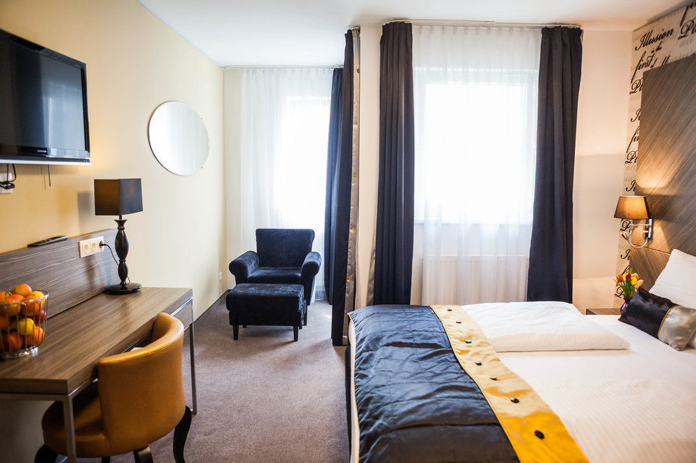 Elaya West 4* Wien